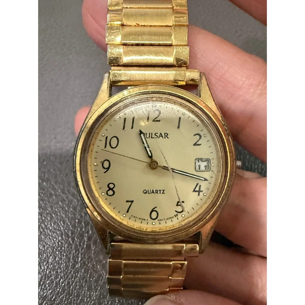 Vintage Pulsar Gold Tone Quartz Watch Date Window Speidel Band‎ V147-8020